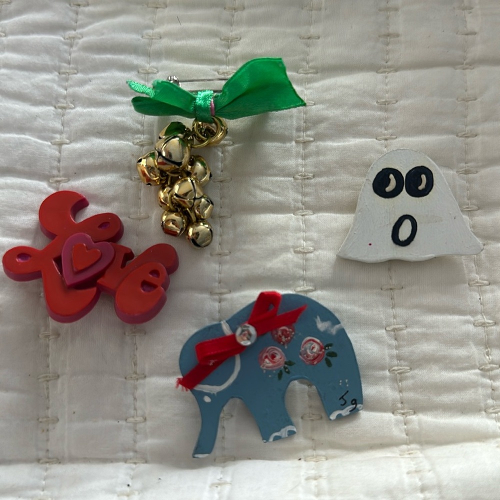 Holiday pins